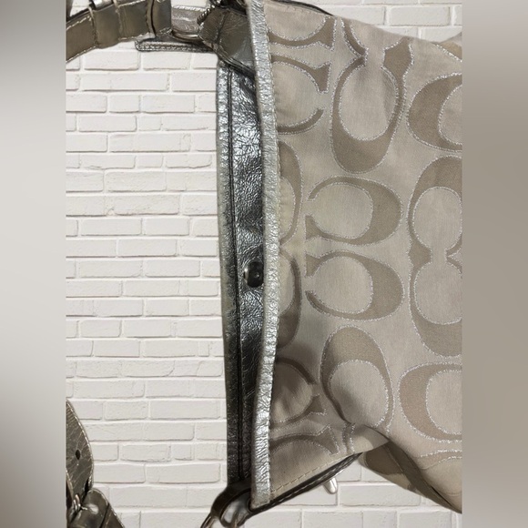 Coach Signature Metallic Silver Hobo Shoulder Bag Purse B1225-15731 Pink Lining - Picture 9 of 14